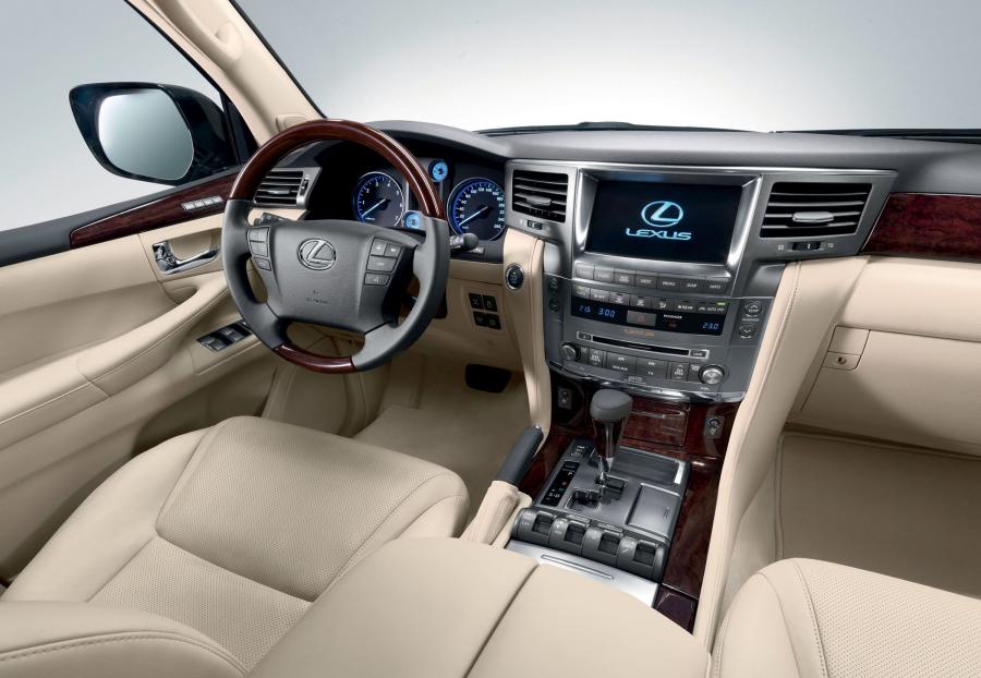  Lexus LX570 2008 года  (фото 18 из 221)